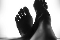 silhouette_of_persons_feet_against_white_background-How-Soon_Ngu-3264x4912-7Vz3DtQDT3Q.jpg